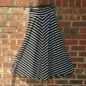 Black and white maxi skirt